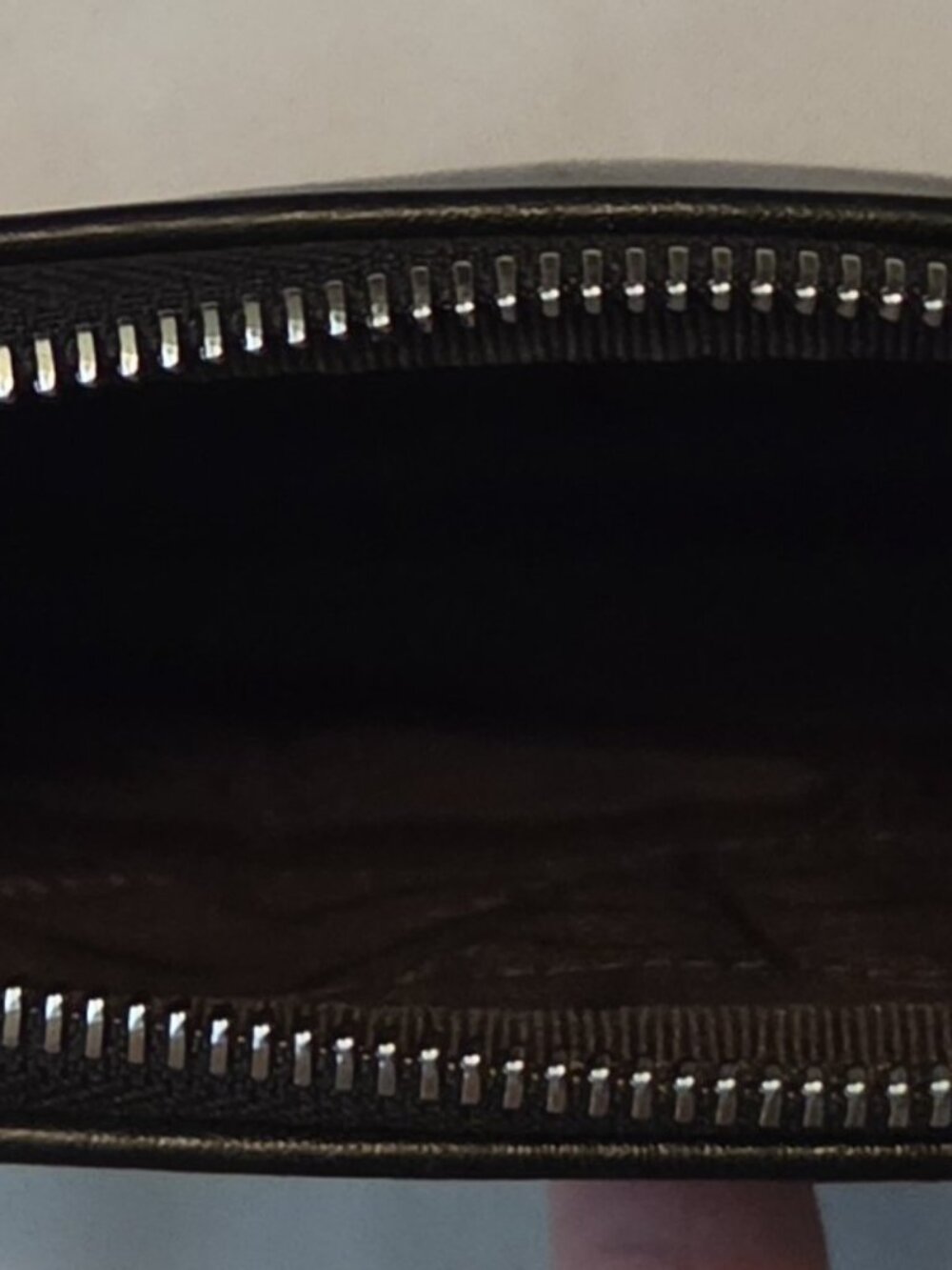 Coach Black Leather Wallet Pouch – Zip Top – Classic Style
